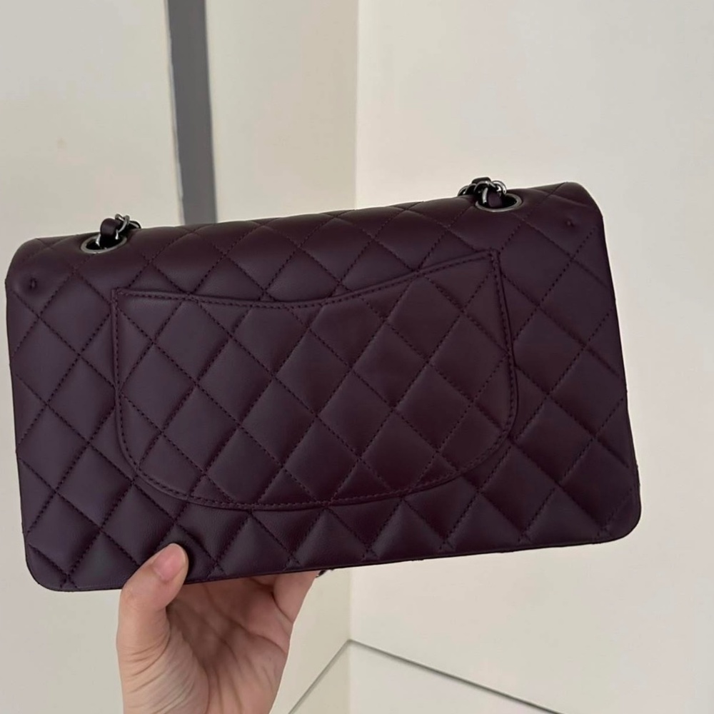 Chanel 10 - Picture 2 of 3